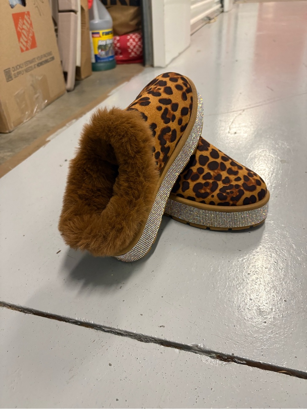 Rouge Helium Plush Brown Faux Fur Slippers